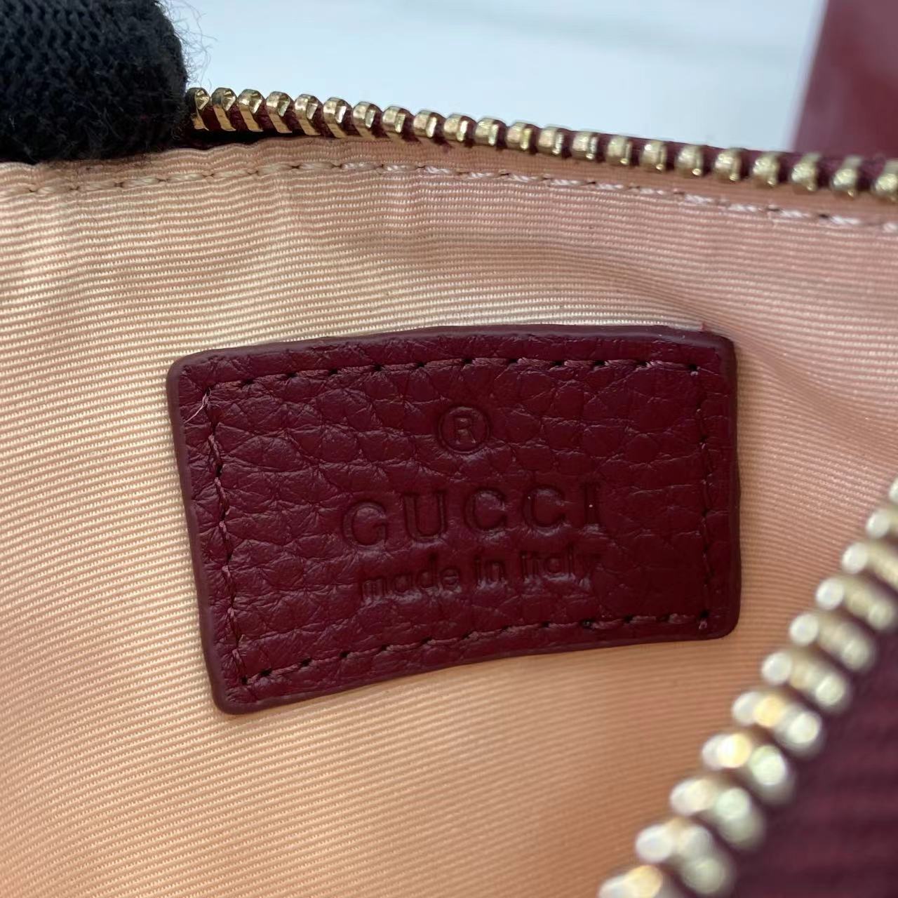 Gucci Bi-color GG Marmont Zip Key Pouch - FashionPlug