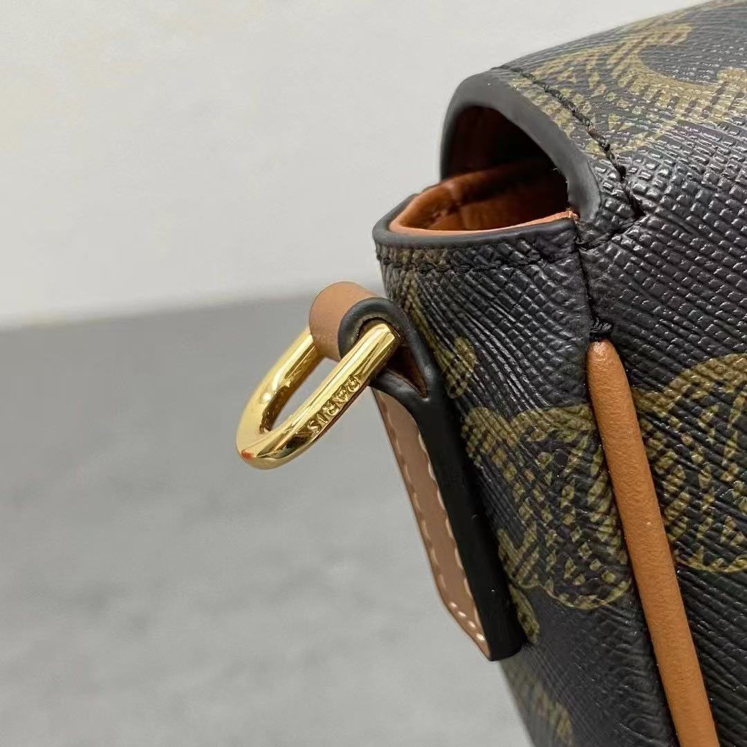 Celine FOLCO SHOULDER BAG IN Triomphe Canvas And Calfskin - FashionPlug