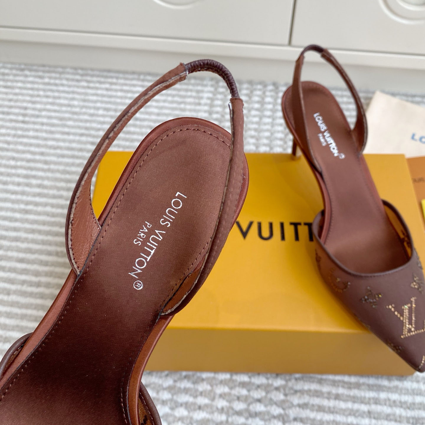 Louis Vuitton Gala Slingback Pump 1AJPTL - FashionPlug