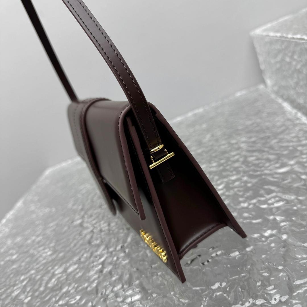 Jacquemus The Long Bambino - FashionPlug