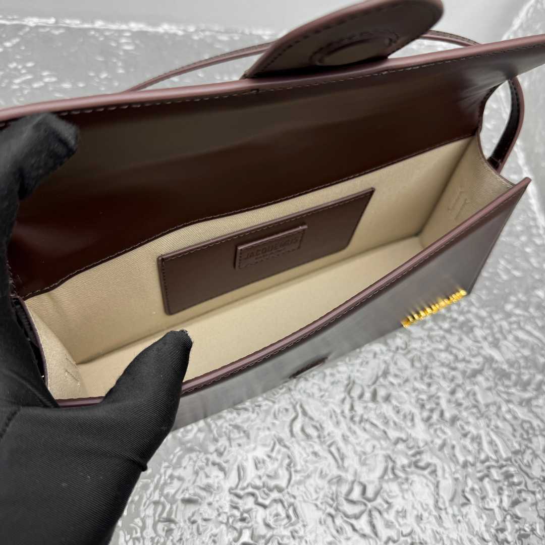 Jacquemus The Long Bambino - FashionPlug