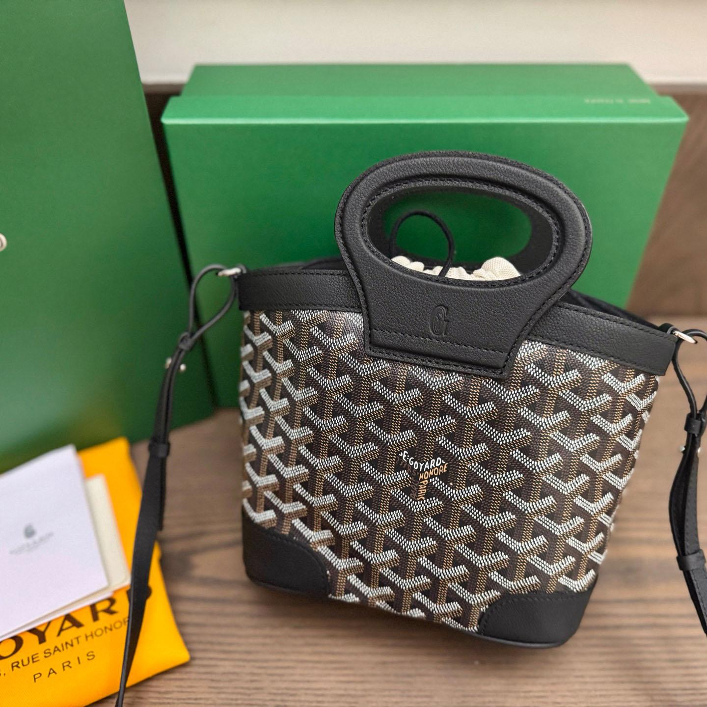 Goyard Beluga Mini Bag - FashionPlug