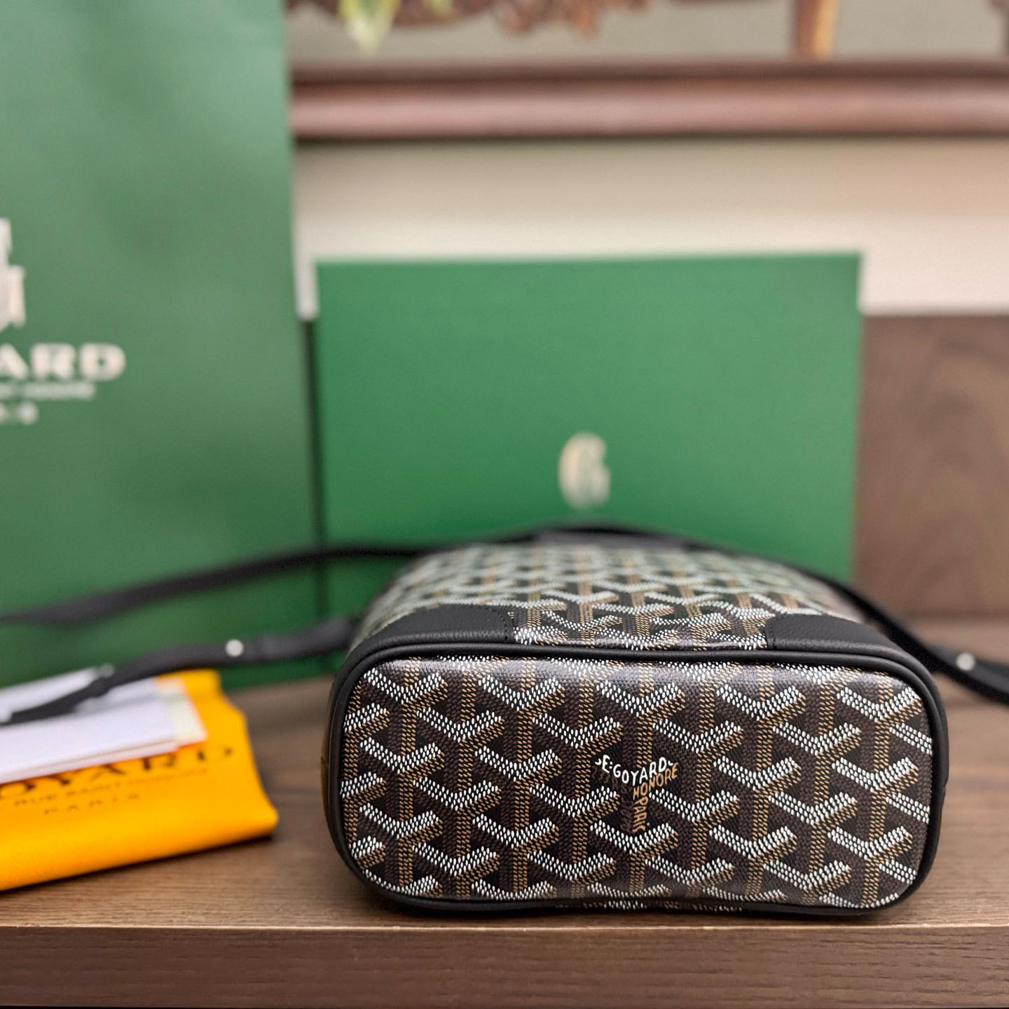 Goyard Beluga Mini Bag - FashionPlug