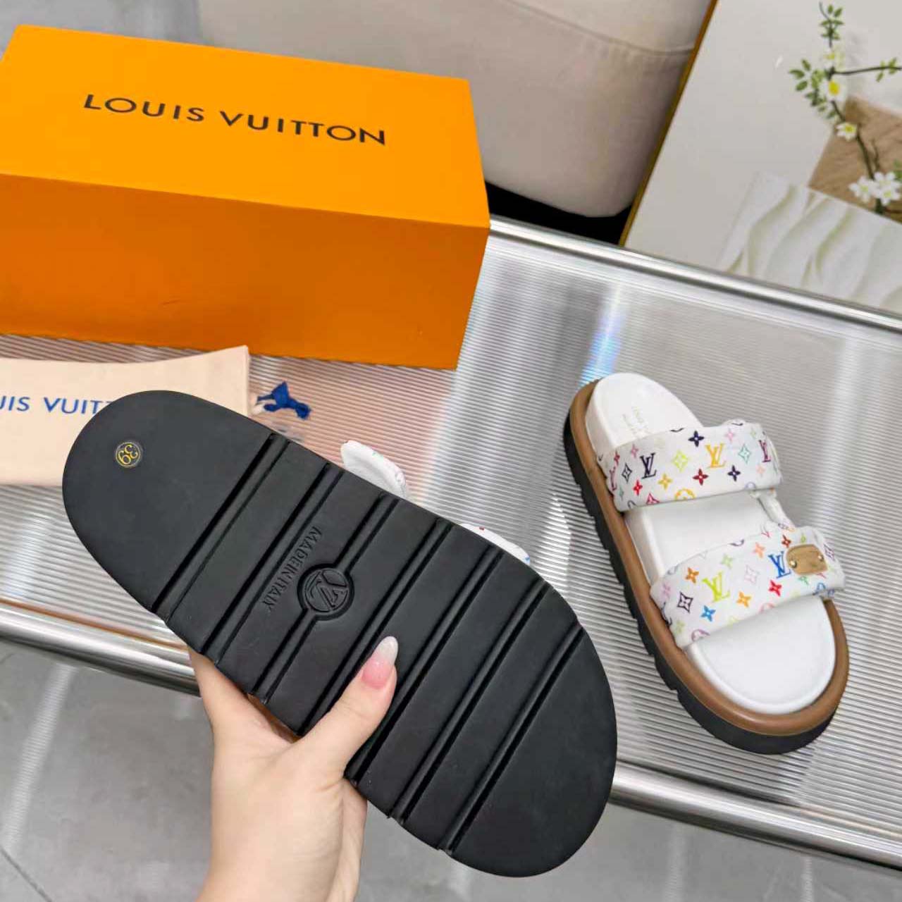 Louis Vuitton LV x TM Pool Pillow Comfort Mule   1AJNEW - FashionPlug