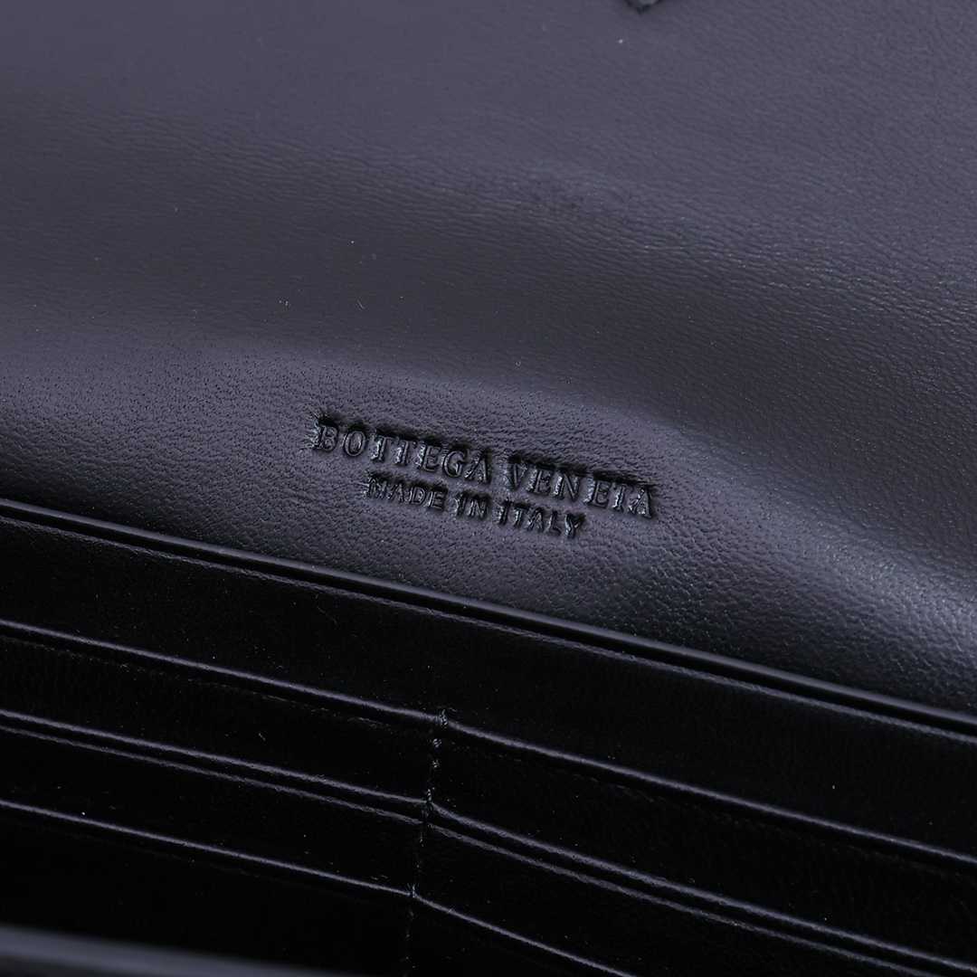Bottega Veneta Andiamo Clutch 31*13*3cm - FashionPlug