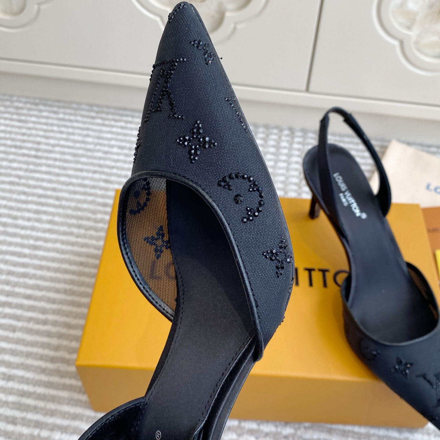 Louis Vuitton Gala Slingback Pump 1AJMZS - FashionPlug