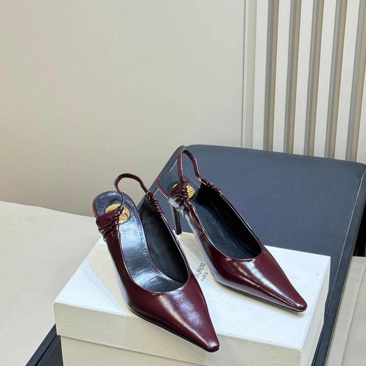 Saint Laurent ANNE-MARIE Slingback Pumps In Smooth Leather - FashionPlug