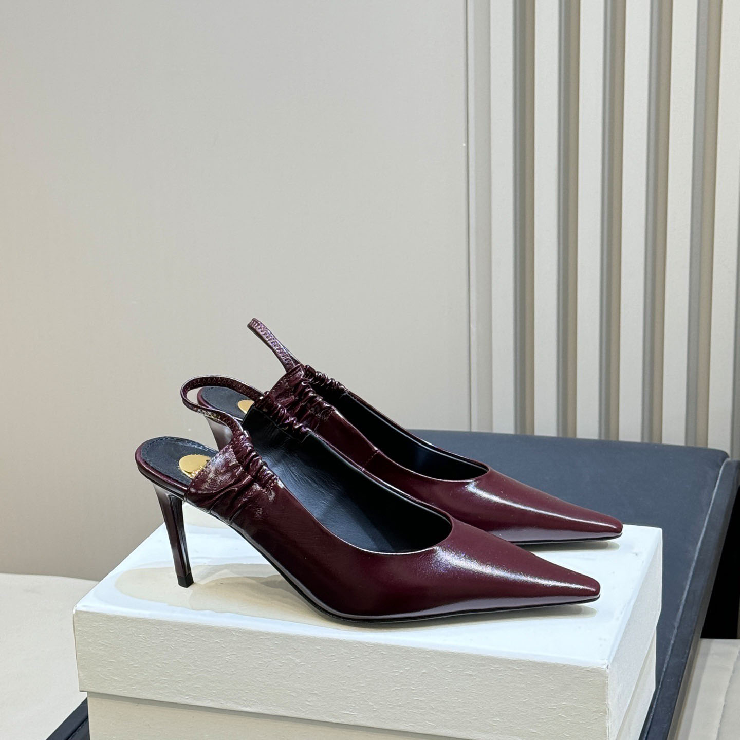 Saint Laurent ANNE-MARIE Slingback Pumps In Smooth Leather - FashionPlug