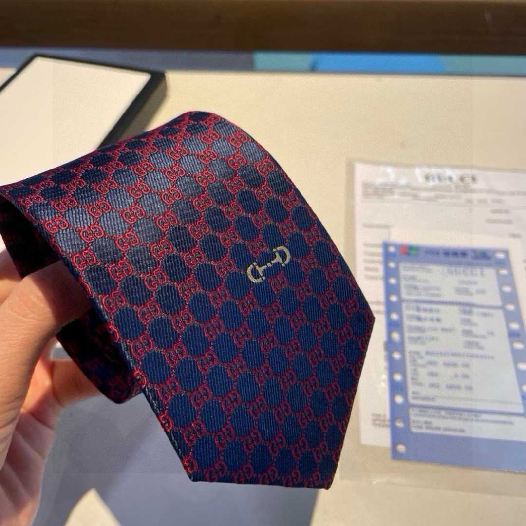 Gucci GG Silk Jacquard Tie - FashionPlug