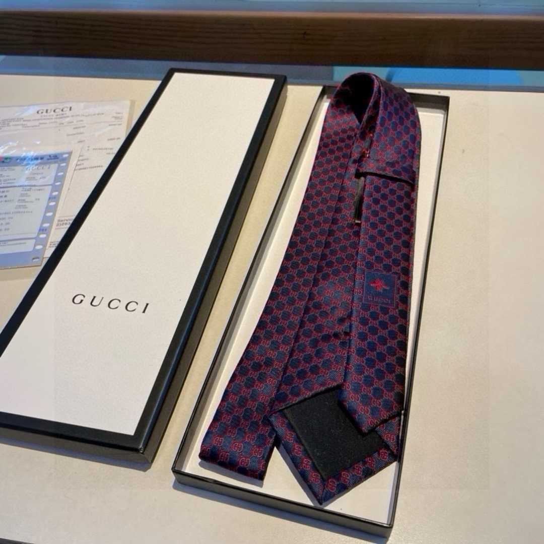 Gucci GG Silk Jacquard Tie - FashionPlug