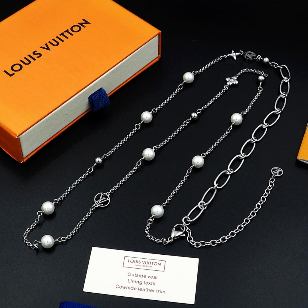 Louis Vuitton LV Mix Chains Necklace   M02516 - FashionPlug