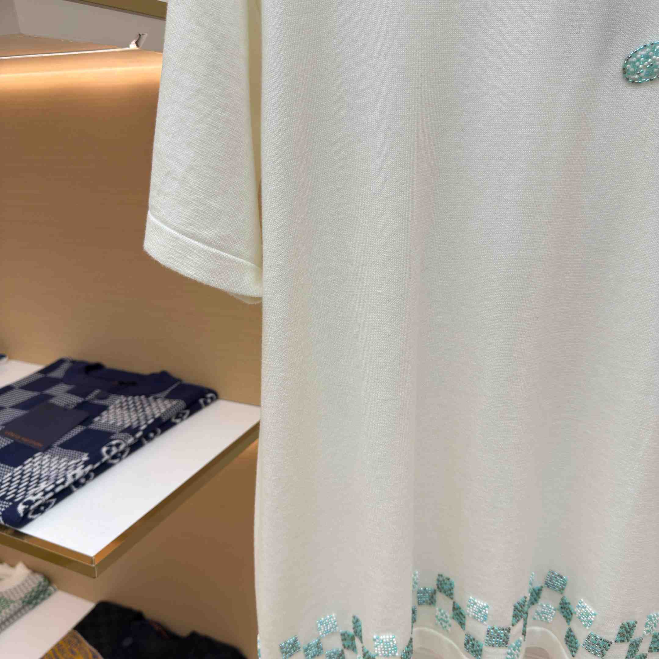 Louis Vuitton Embellished Short-Sleeved Crewneck 1AHVO9 - FashionPlug