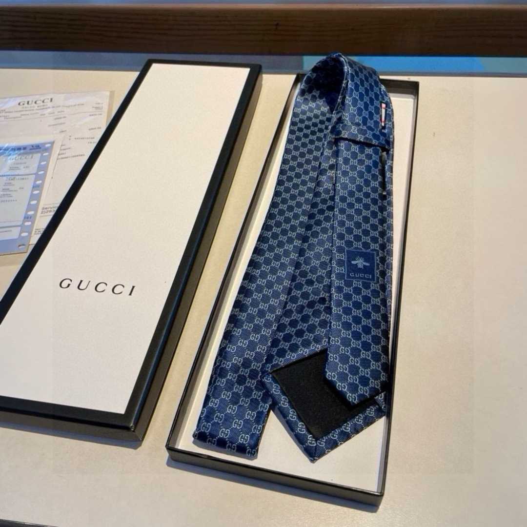 Gucci GG Silk Jacquard Tie - FashionPlug