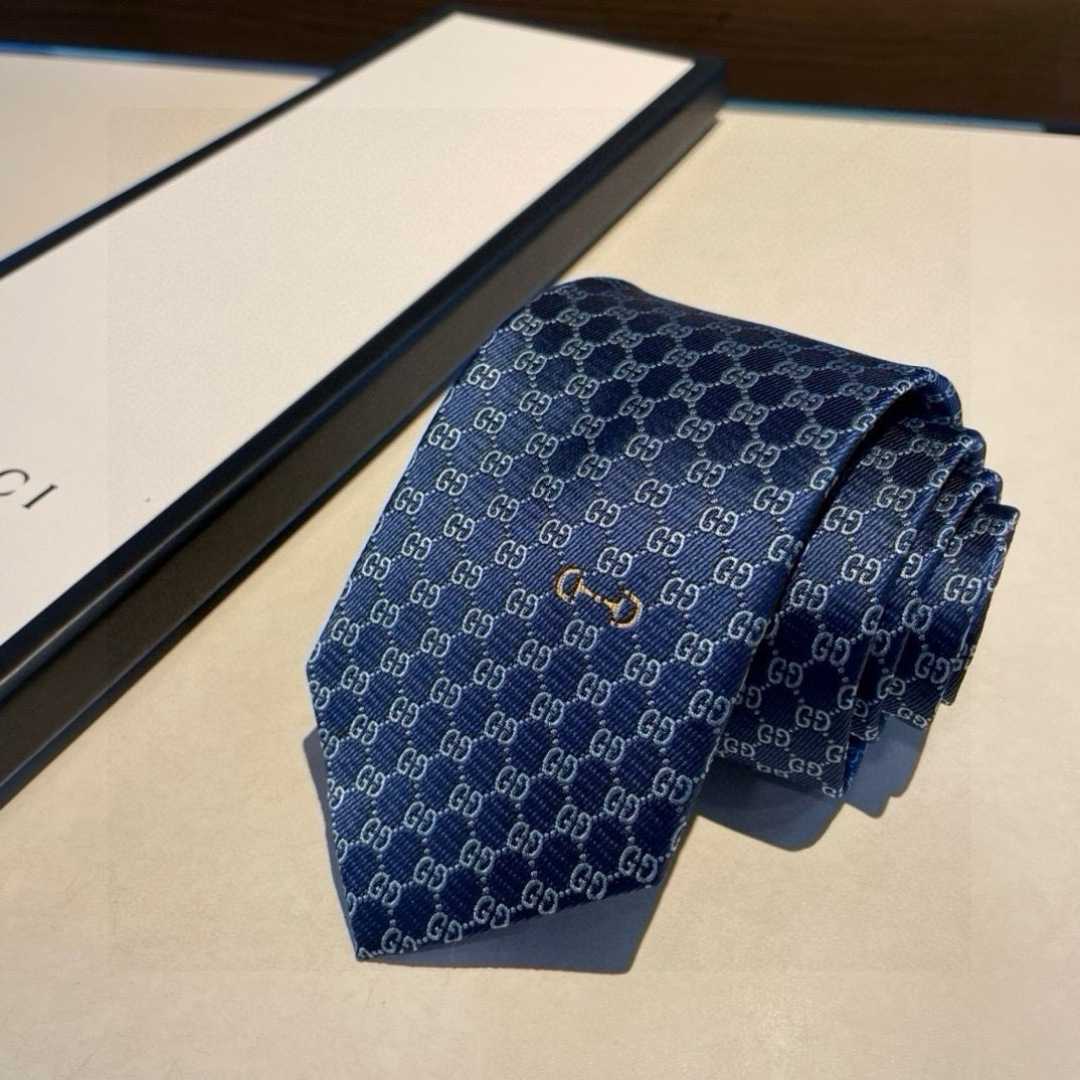 Gucci GG Silk Jacquard Tie - FashionPlug