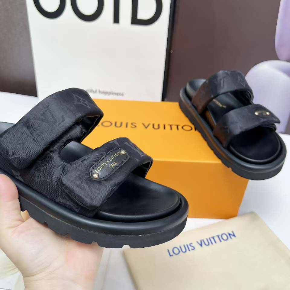 Louis Vuitton Pool Pillow Comfort Mule   1AHNQS - FashionPlug