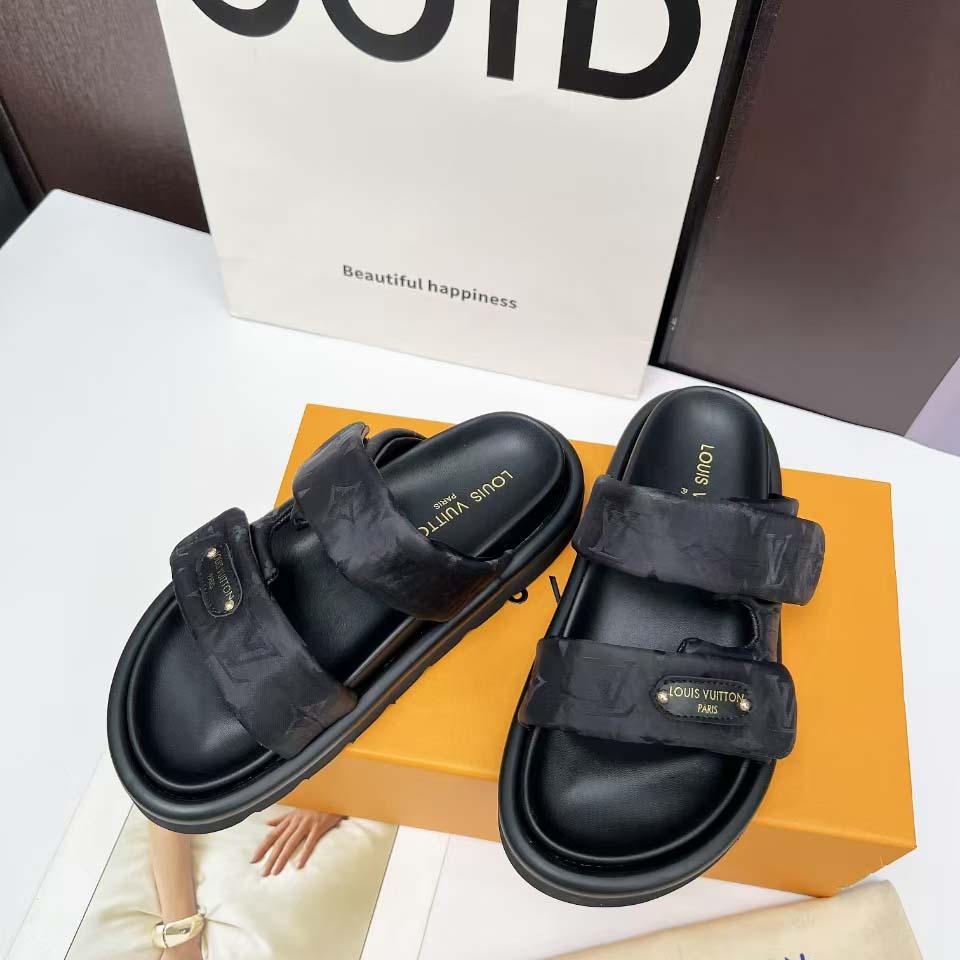 Louis Vuitton Pool Pillow Comfort Mule   1AHNQS - FashionPlug