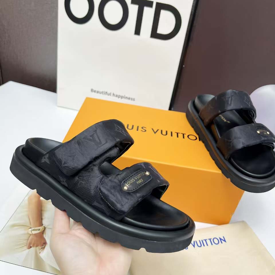 Louis Vuitton Pool Pillow Comfort Mule   1AHNQS - FashionPlug