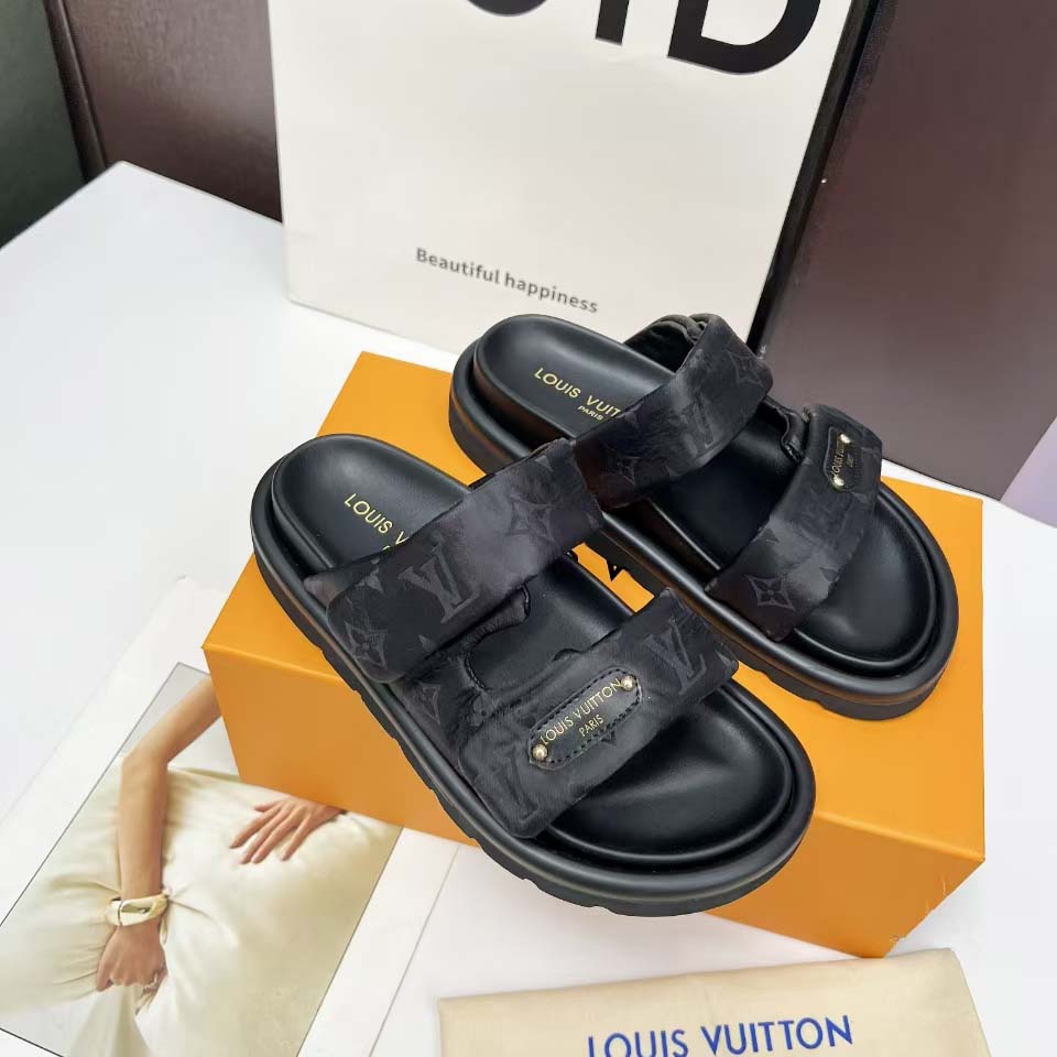 Louis Vuitton Pool Pillow Comfort Mule   1AHNQS - FashionPlug