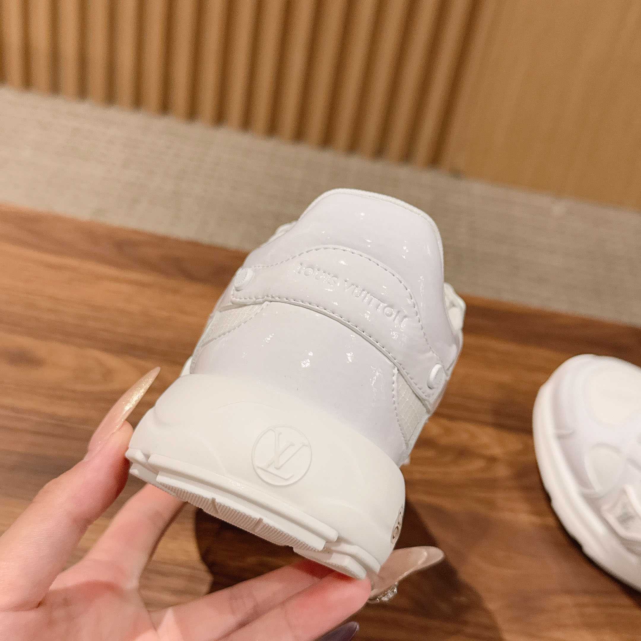 Louis Vuitton LV Olympia Sneaker 1AJP26 - FashionPlug
