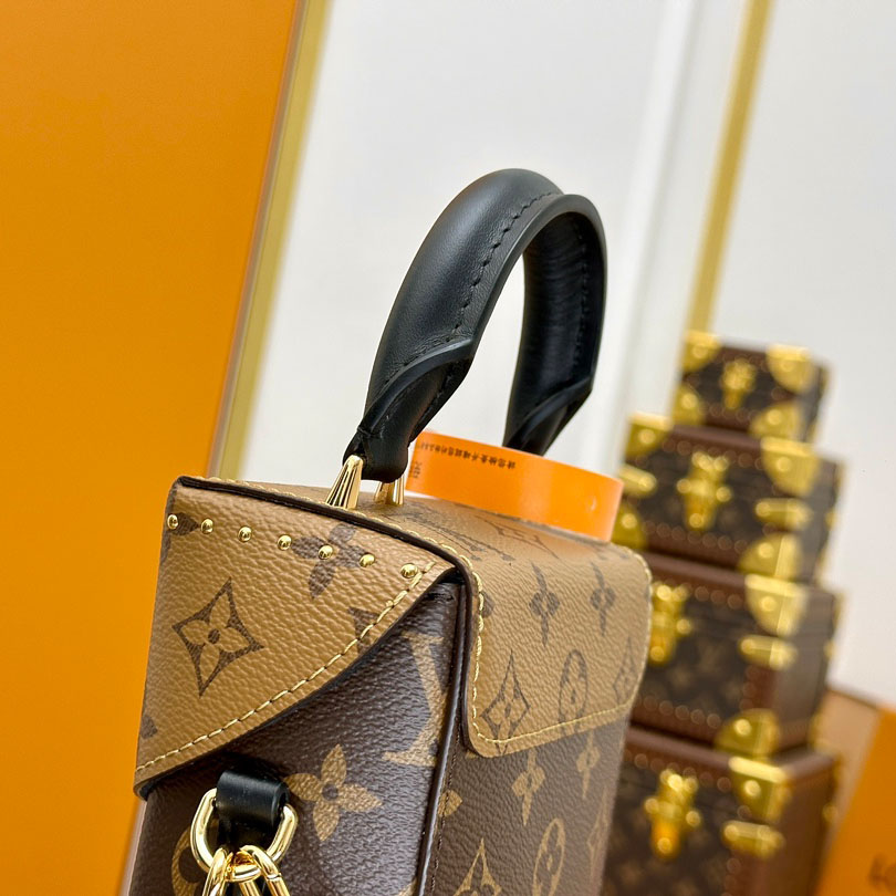 Louis Vuitton Camera Box M82465 - FashionPlug