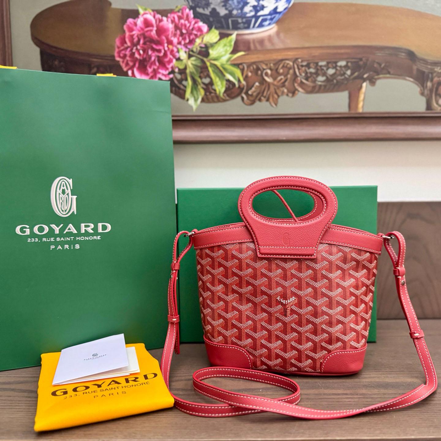 Goyard Beluga Mini Bag - FashionPlug