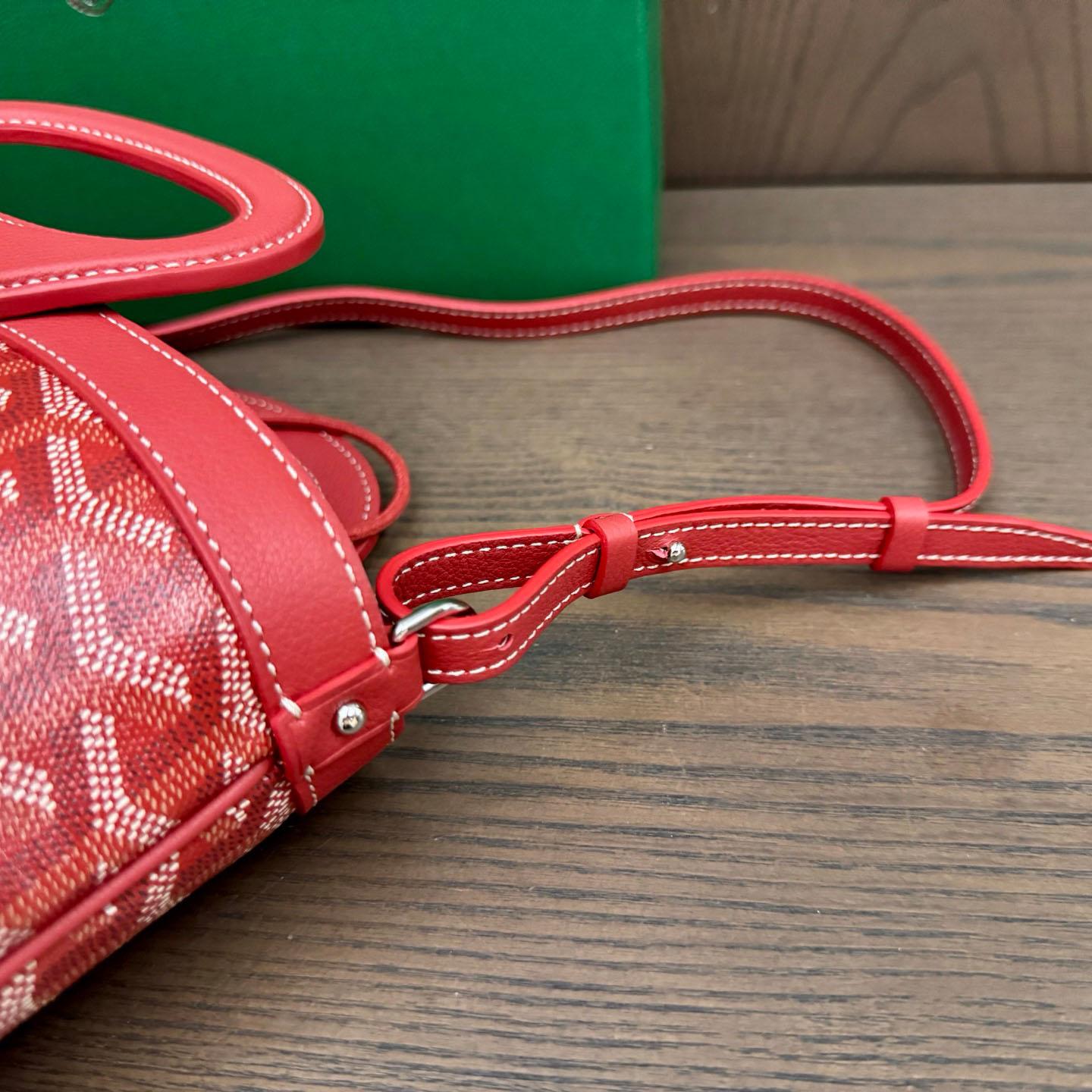 Goyard Beluga Mini Bag - FashionPlug