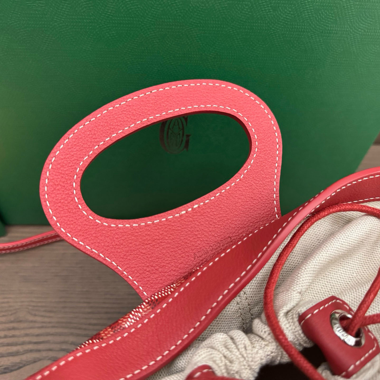 Goyard Beluga Mini Bag - FashionPlug