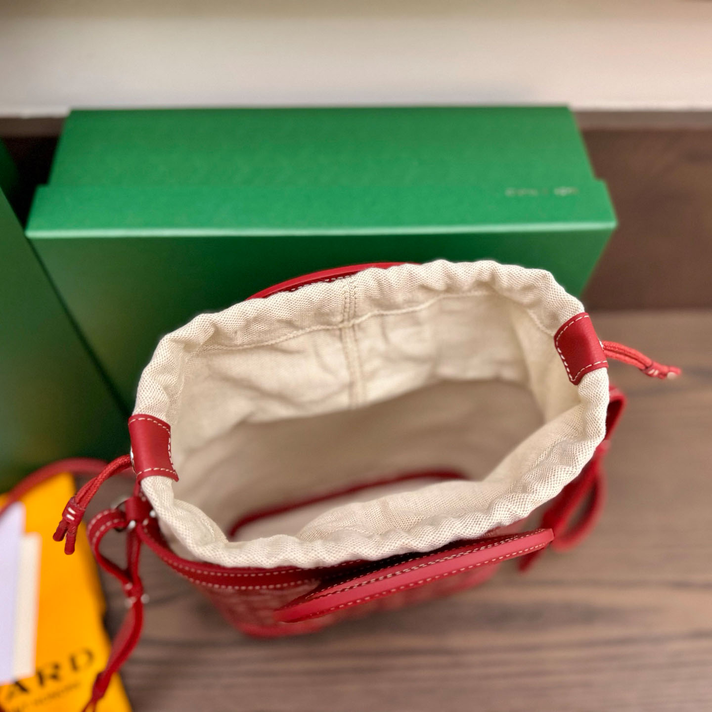 Goyard Beluga Mini Bag - FashionPlug