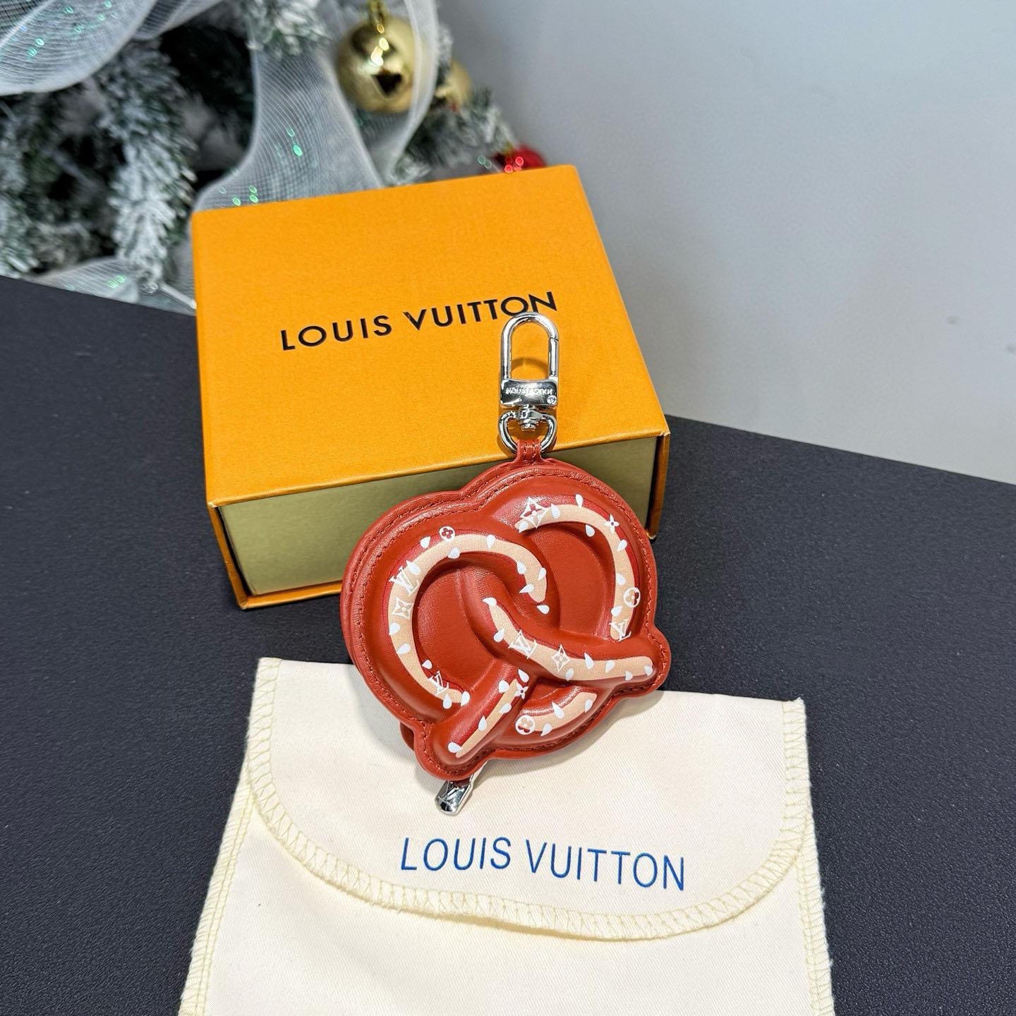 Louis Vuitton LV Bretzel Bag Charm M03295 - FashionPlug