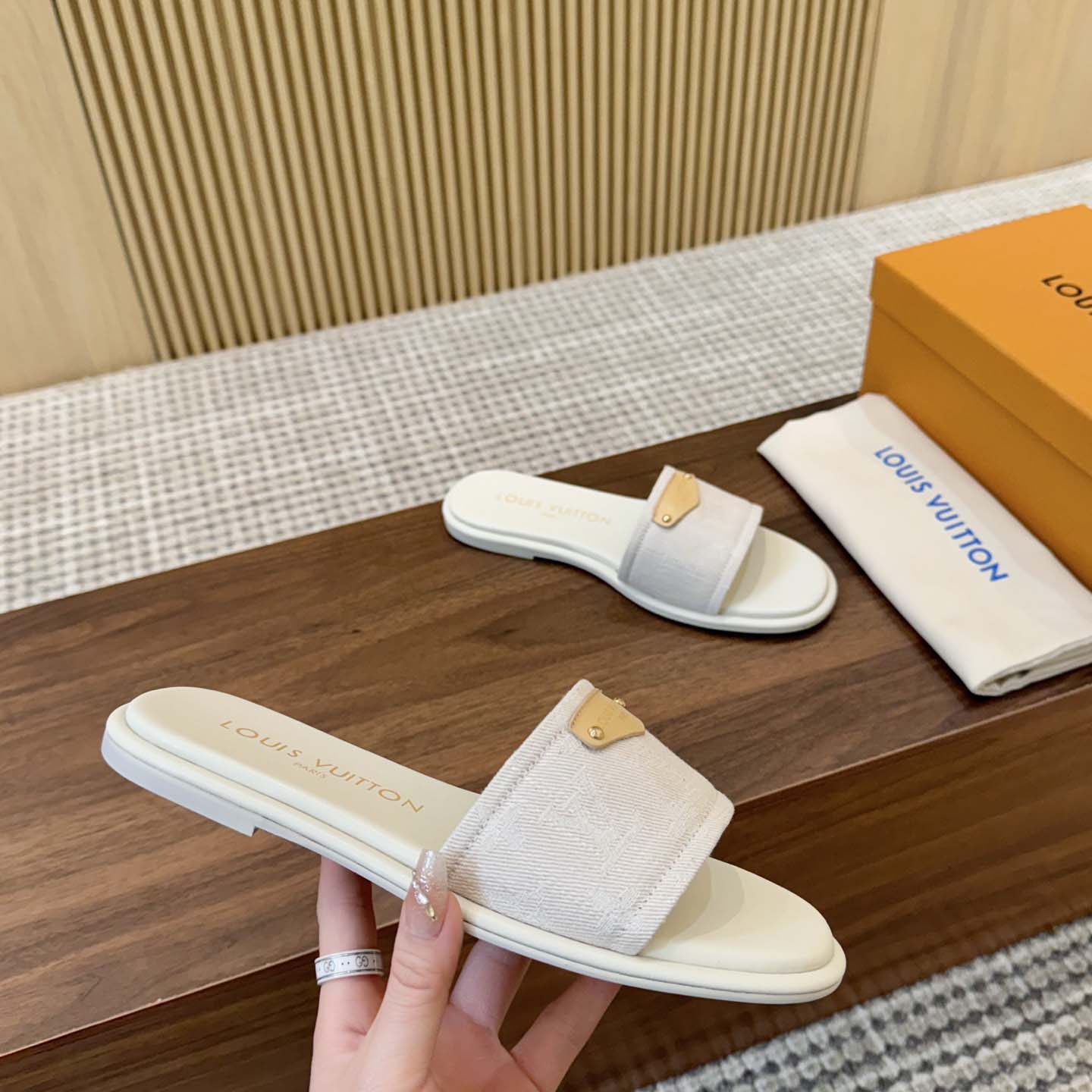 Louis Vuitton Lily Flat Mule   1AJPML - FashionPlug