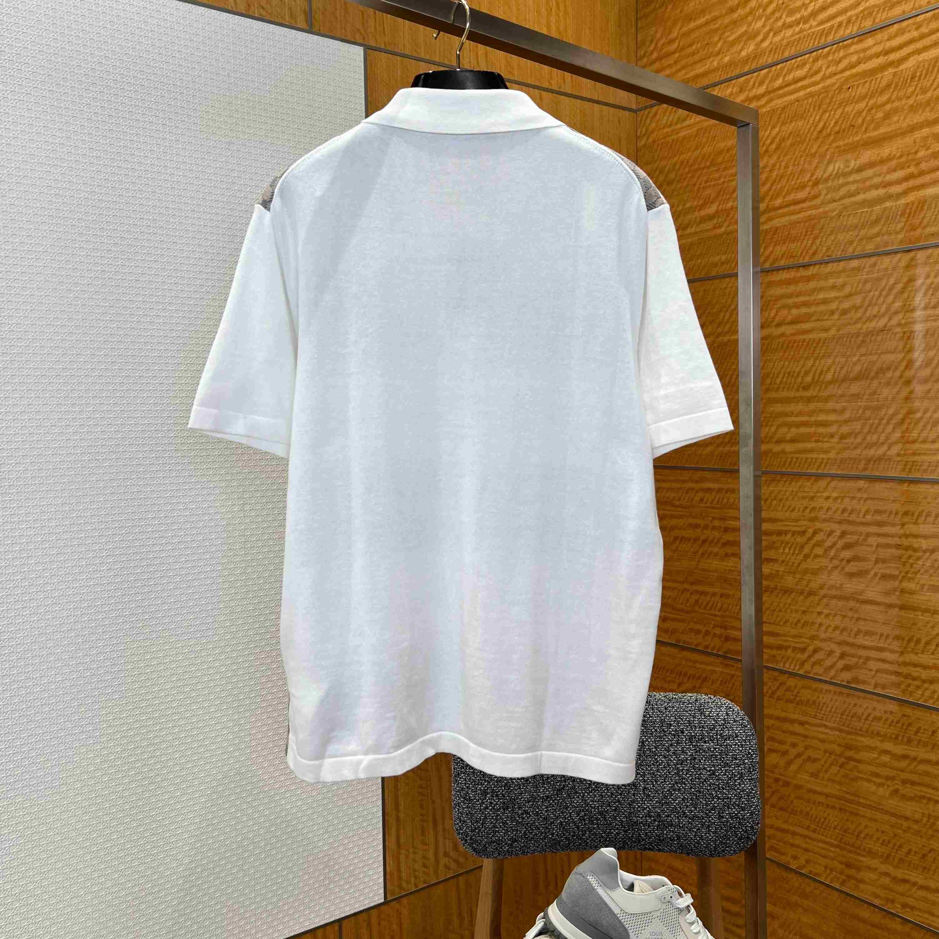 Louis Vuitton Graphic Jacquard Short-Sleeved Shirt 1AJTVO - FashionPlug