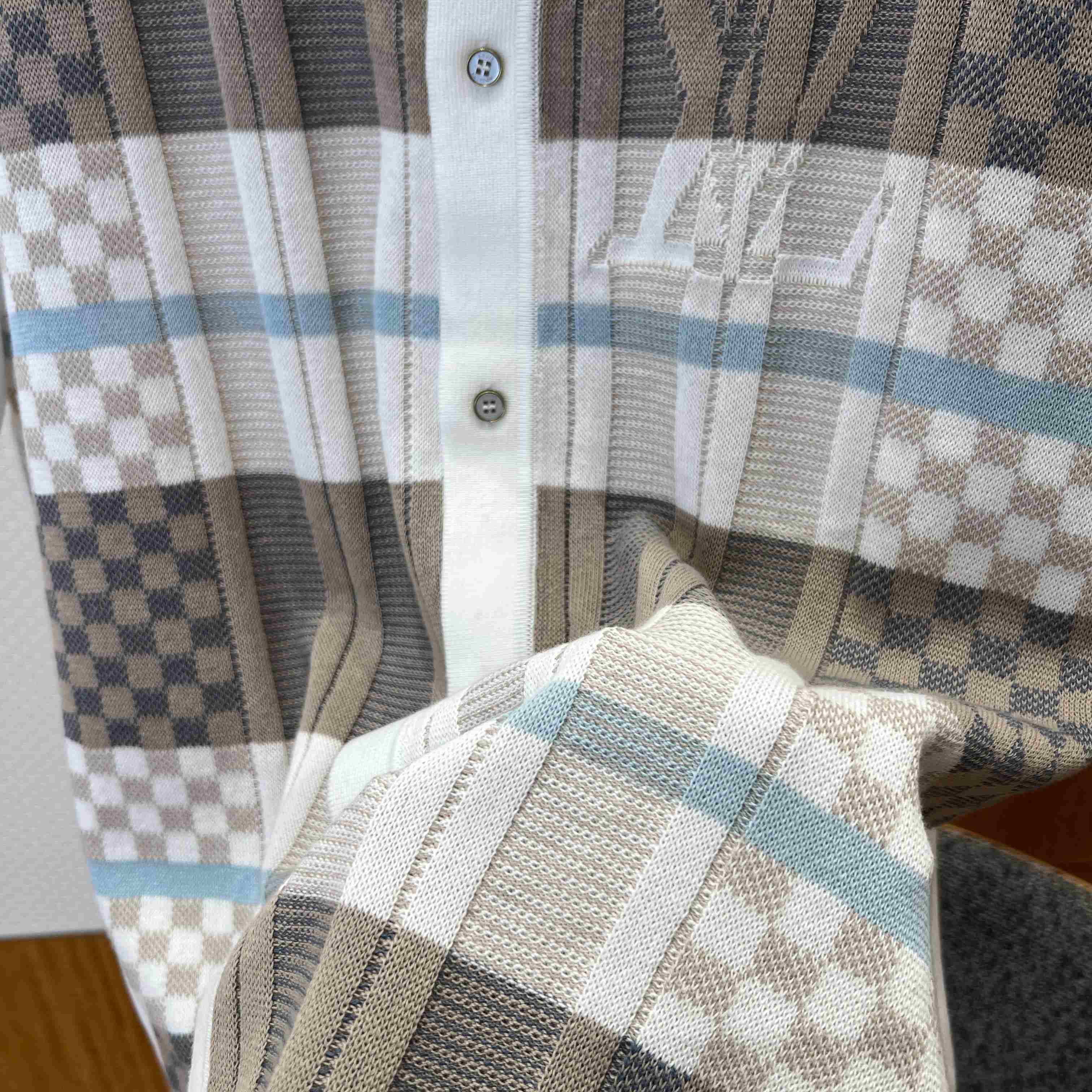 Louis Vuitton Graphic Jacquard Short-Sleeved Shirt 1AJTVO - FashionPlug