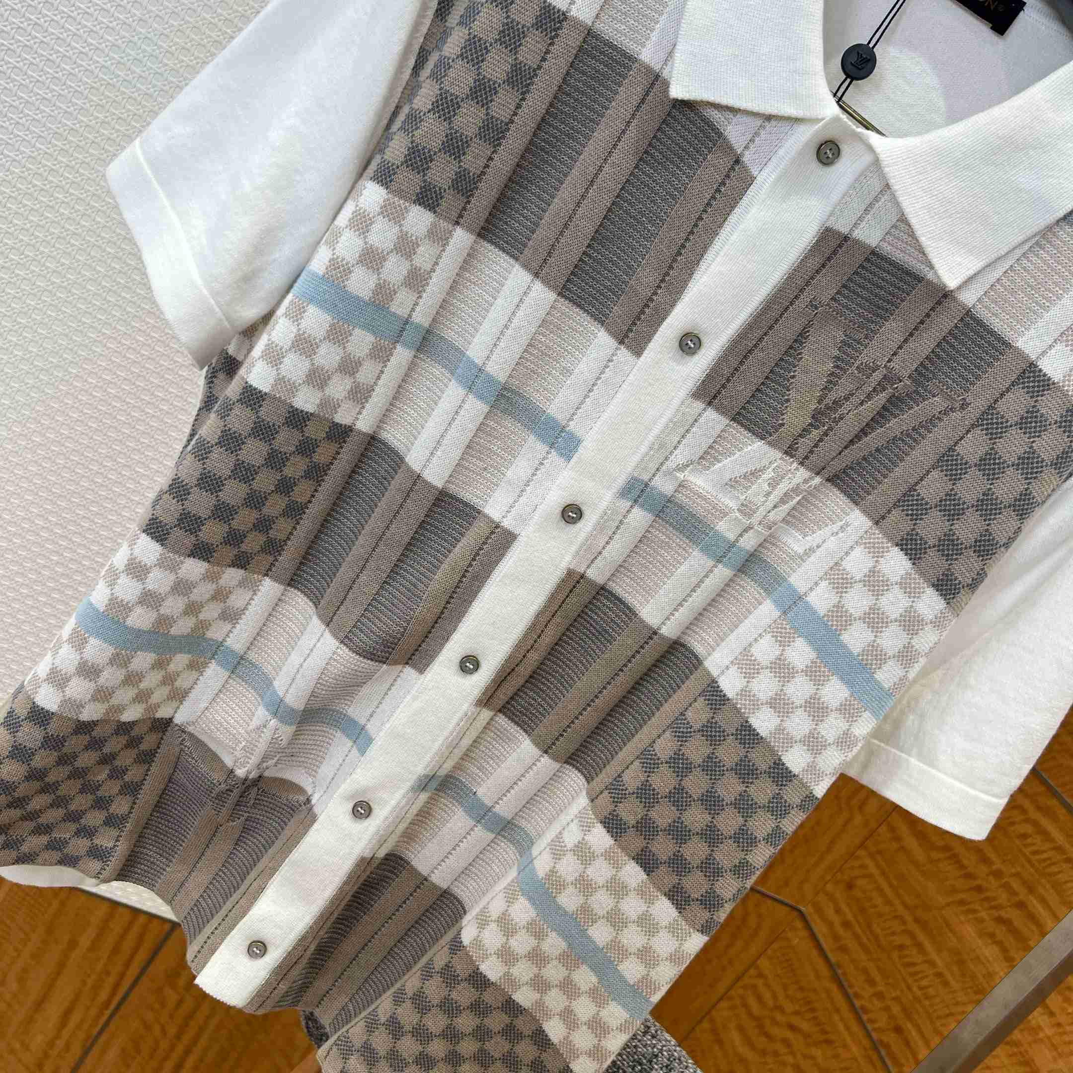 Louis Vuitton Graphic Jacquard Short-Sleeved Shirt 1AJTVO - FashionPlug