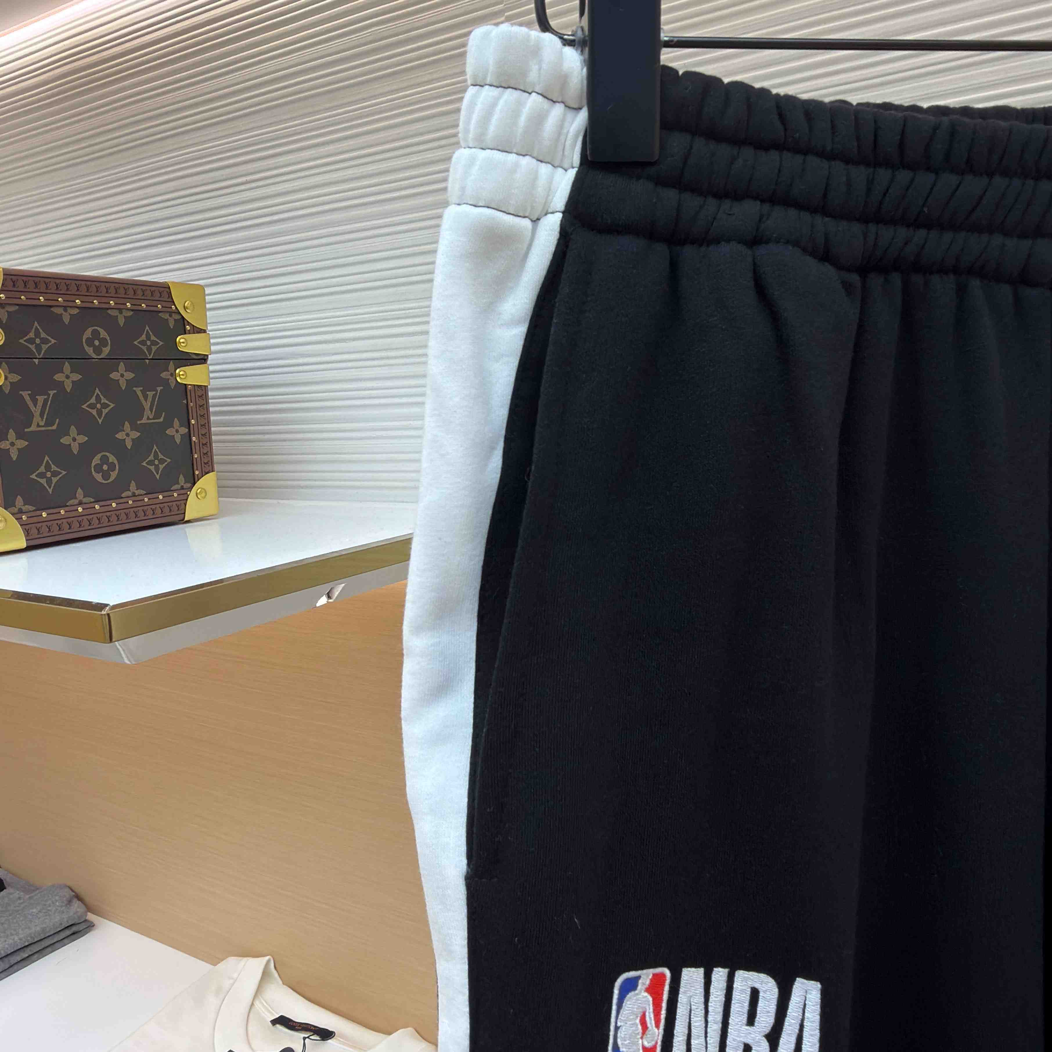 Balenciaga | Nba Collaboration Oversized Sweatpants In Black/White - FashionPlug