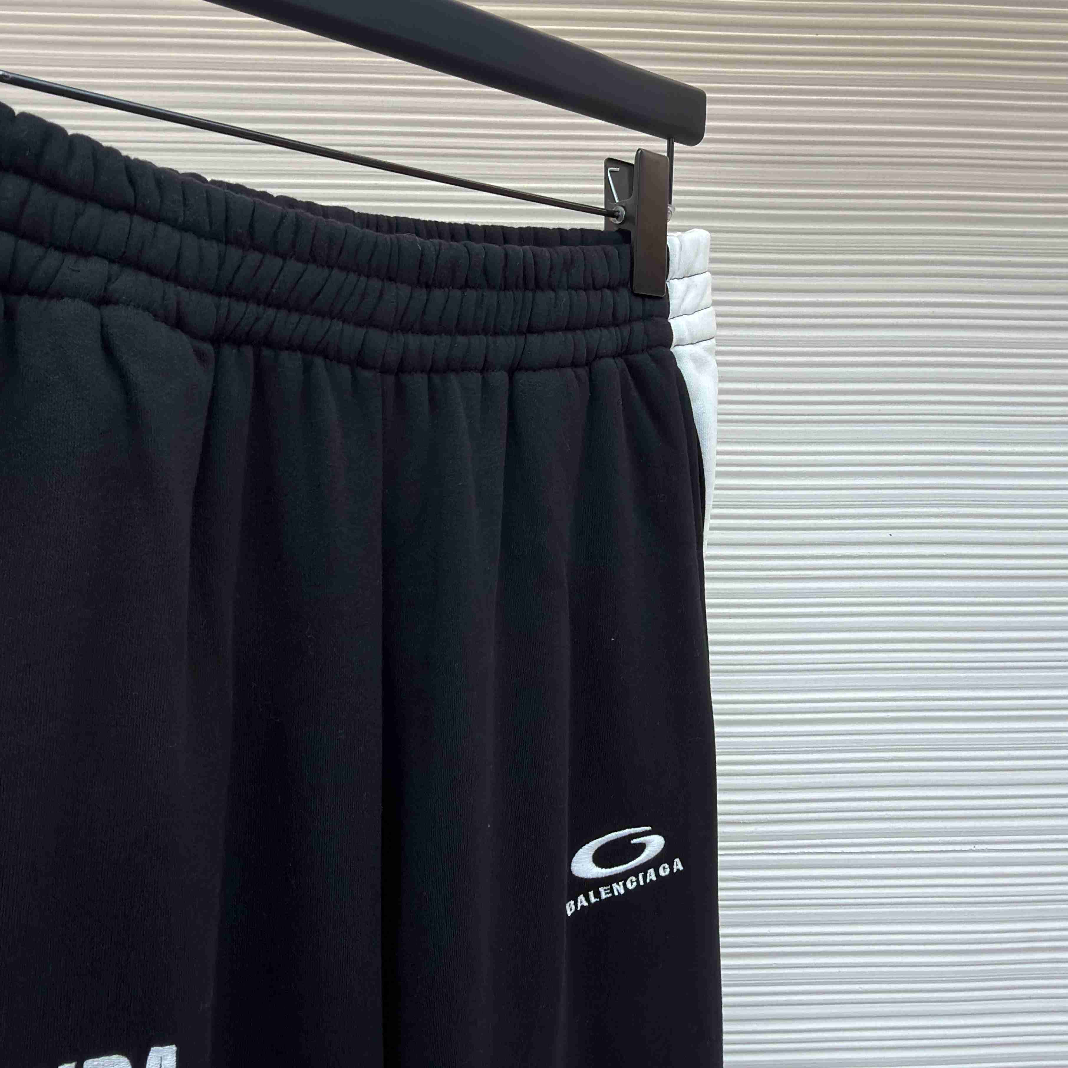 Balenciaga | Nba Collaboration Oversized Sweatpants In Black/White - FashionPlug