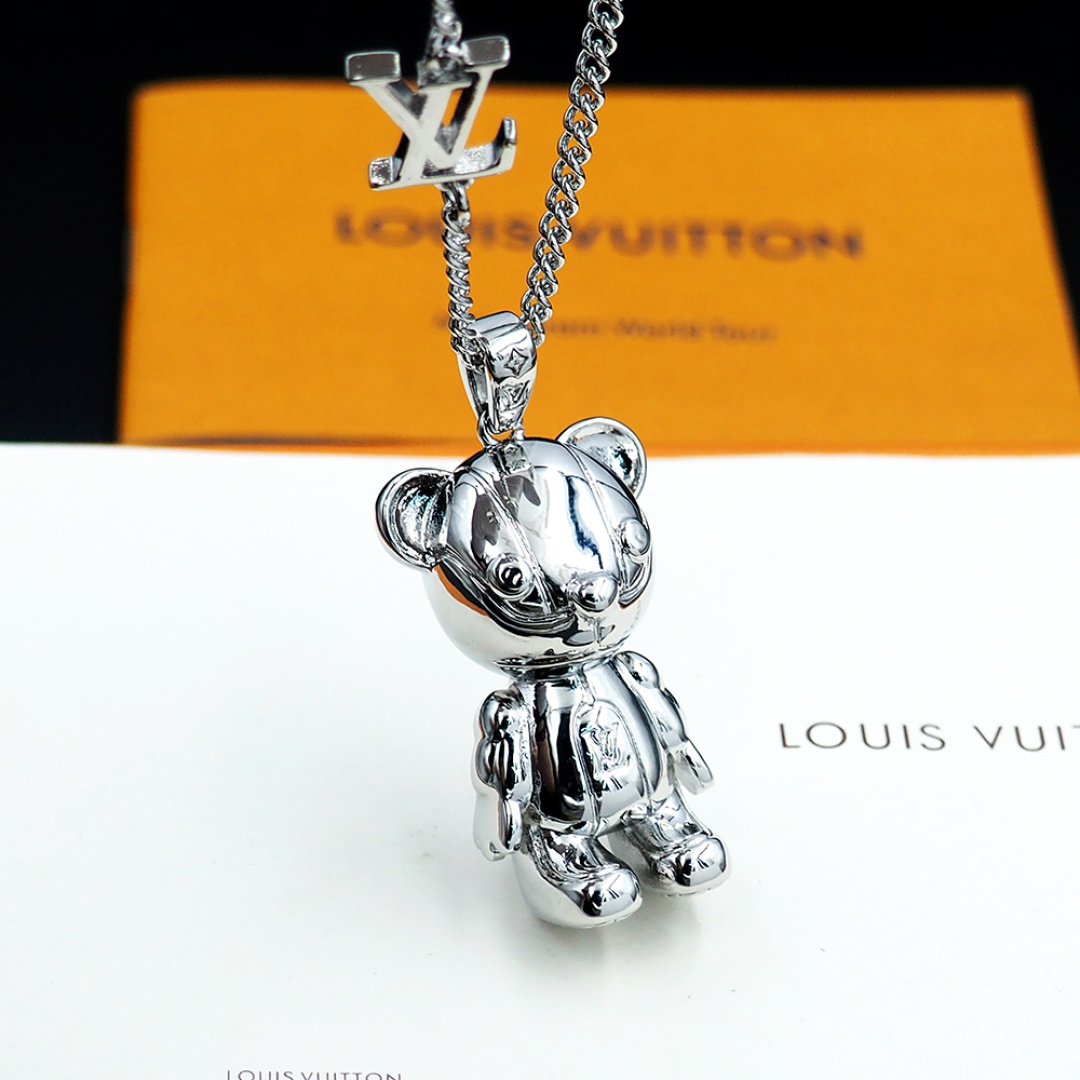 Louis Vuitton LV Louis Medium Charm   M03090 - FashionPlug