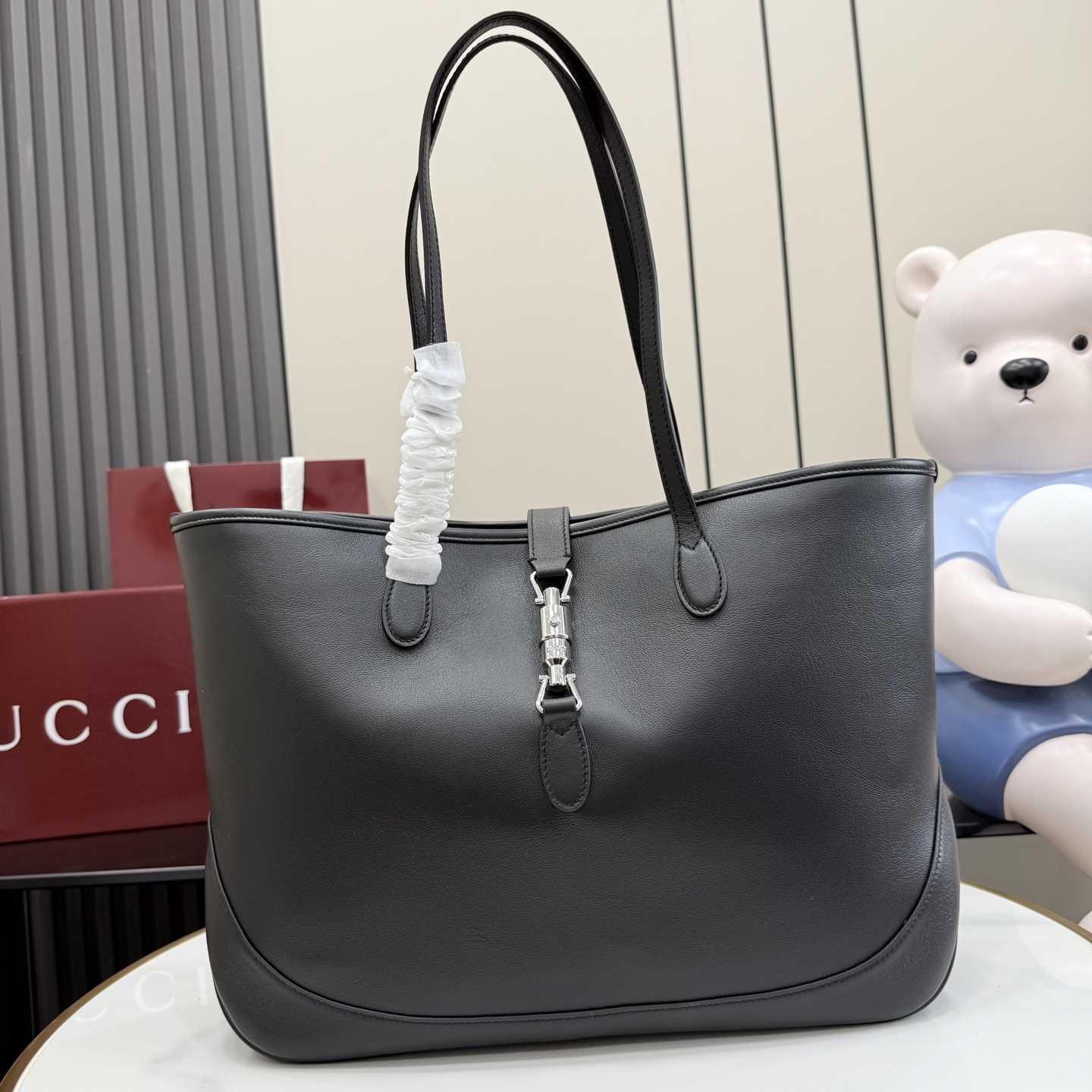 Gucci Gucci Jackie Medium Tote Bag - FashionPlug