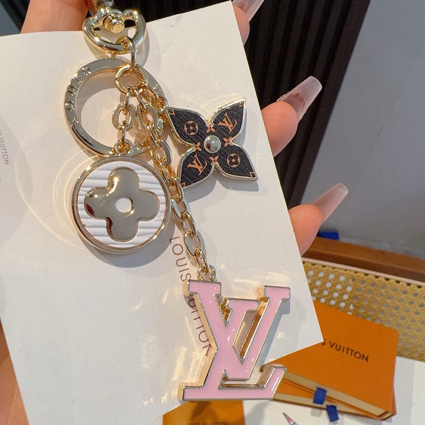 Louis Vuitton Spring Street Bag Charm And Key Holder M01187 - FashionPlug