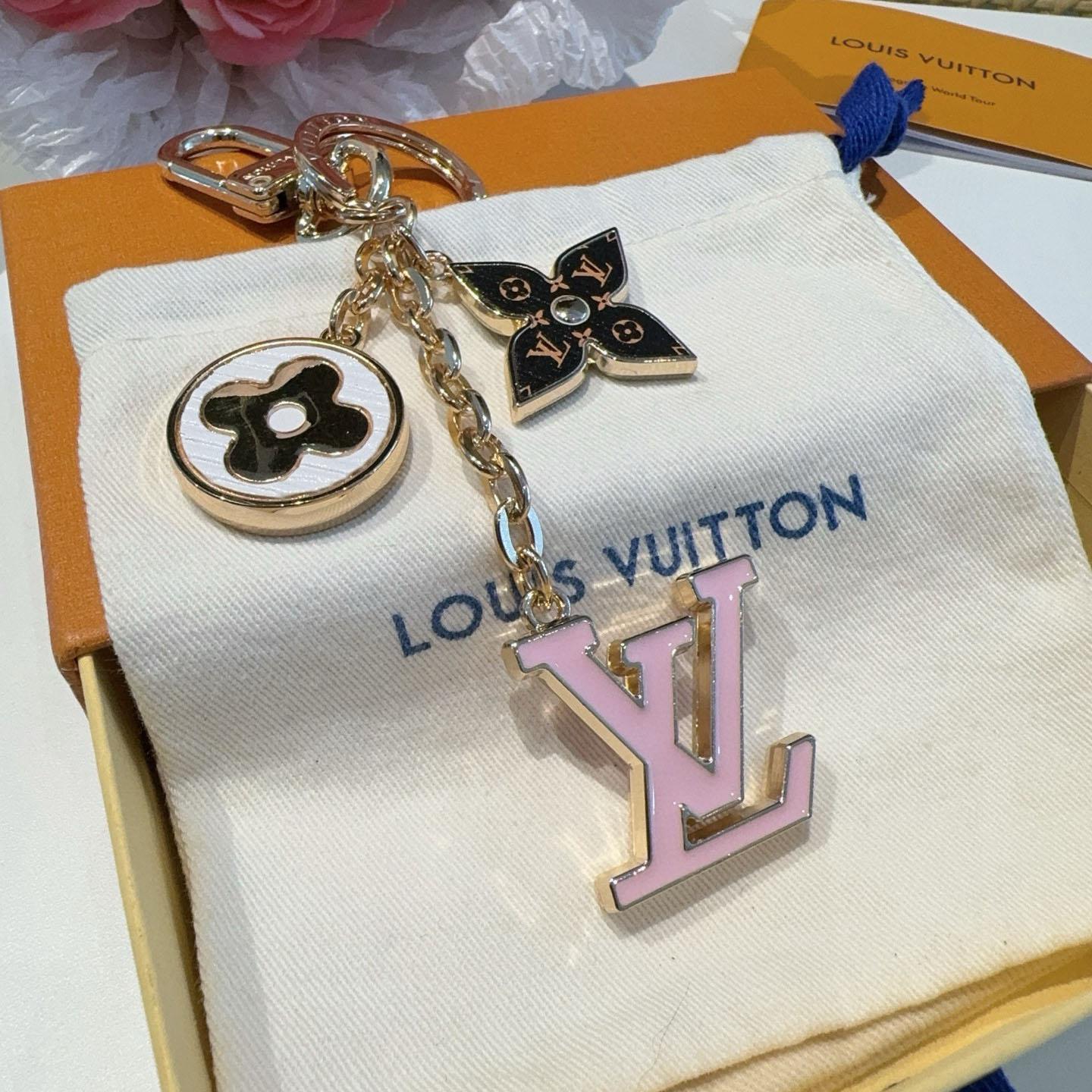 Louis Vuitton Spring Street Bag Charm And Key Holder M01187 - FashionPlug