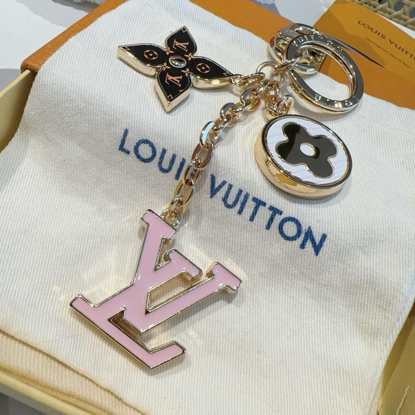 Louis Vuitton Spring Street Bag Charm And Key Holder M01187 - FashionPlug