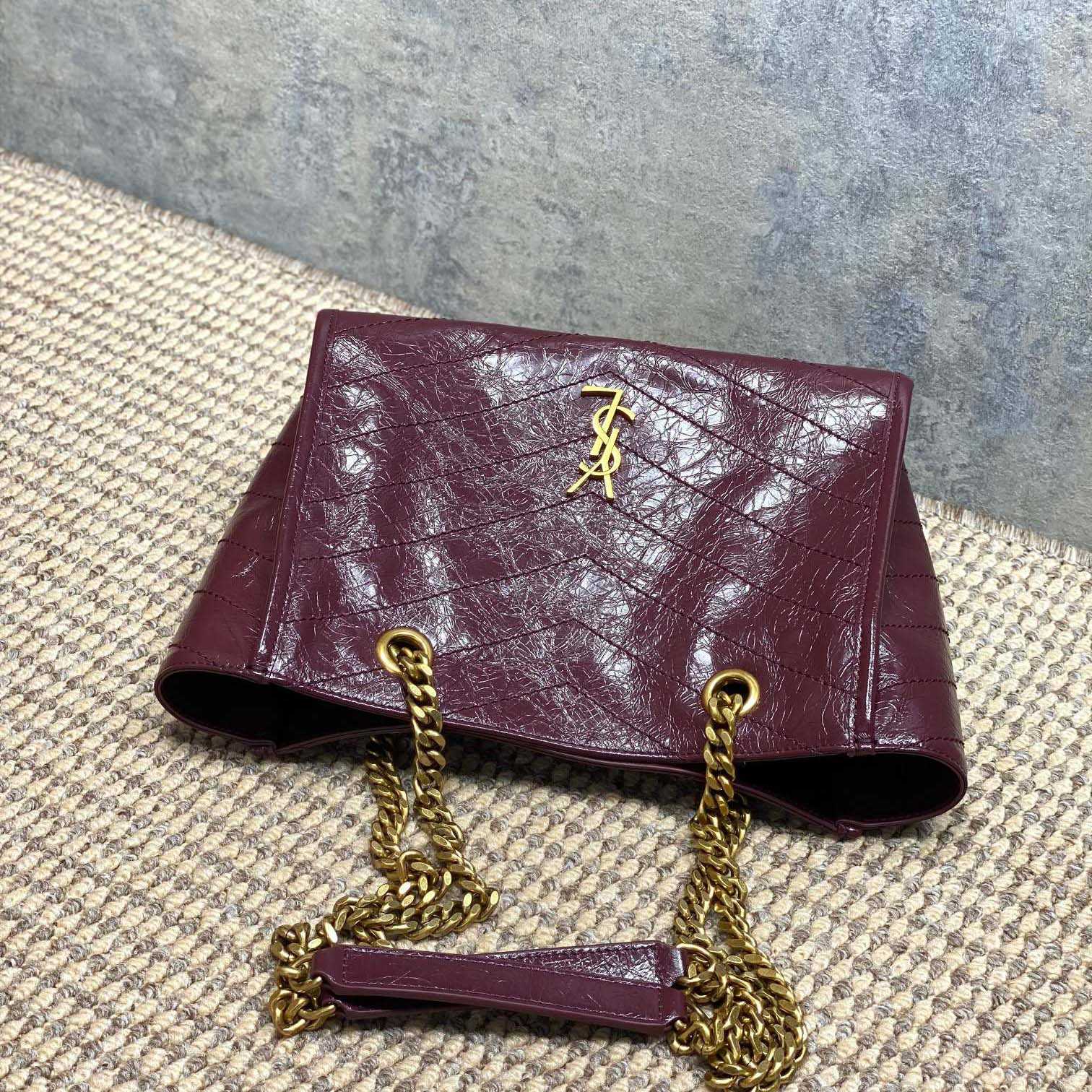 Saint Laurent Nini Small Shopping In Vintage Leather  - FashionPlug