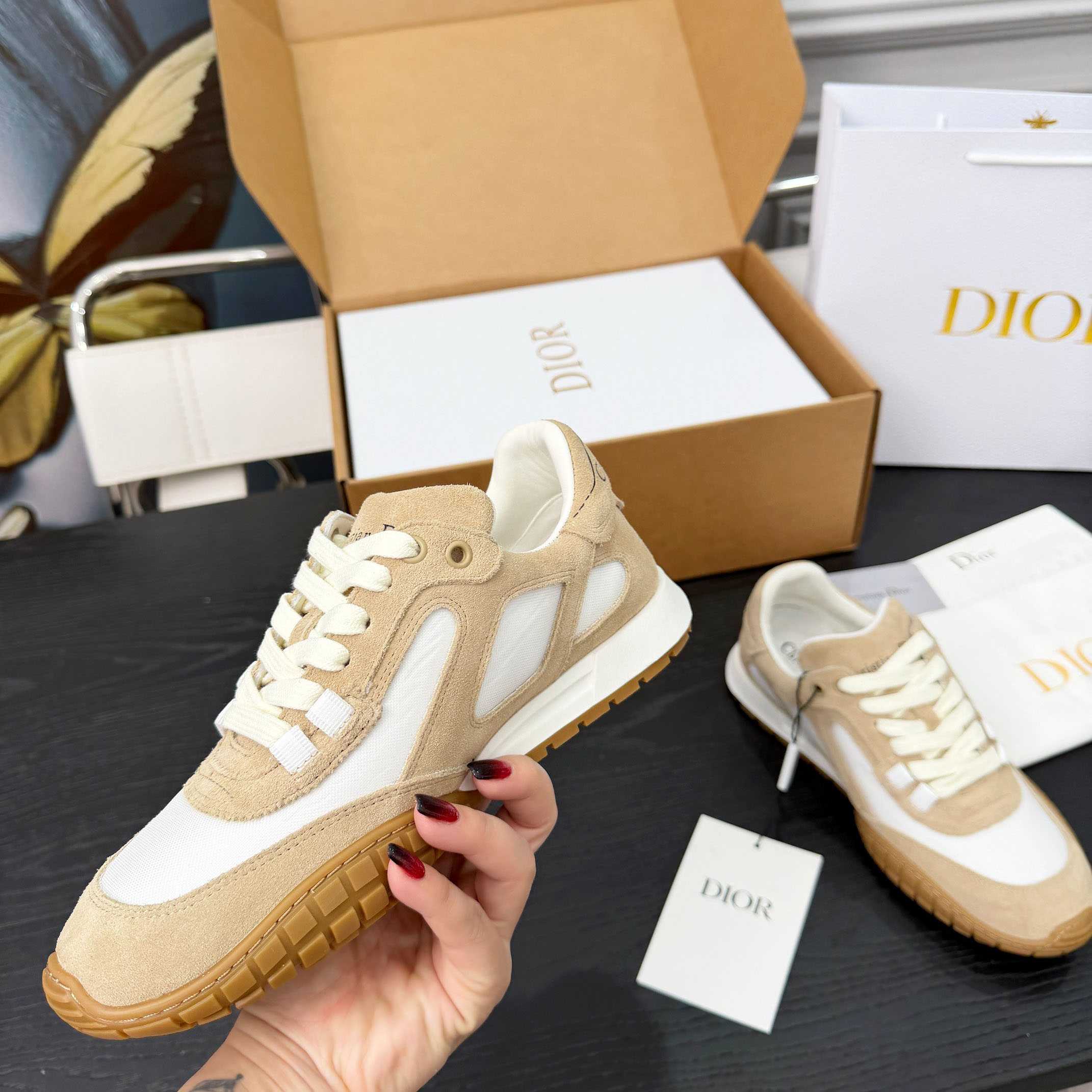 Dior Tech Sneaker - FashionPlug