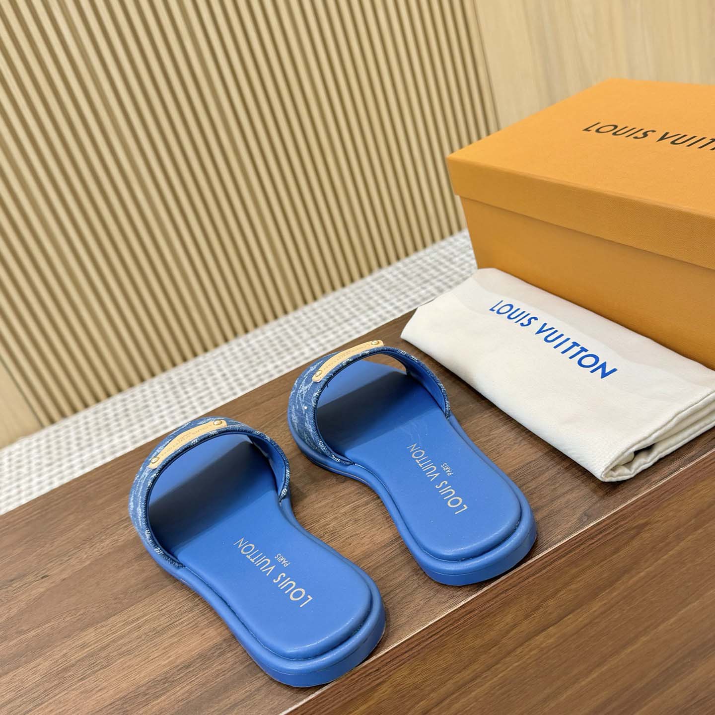 Louis Vuitton Lily Flat Mule   1AGX76 - FashionPlug