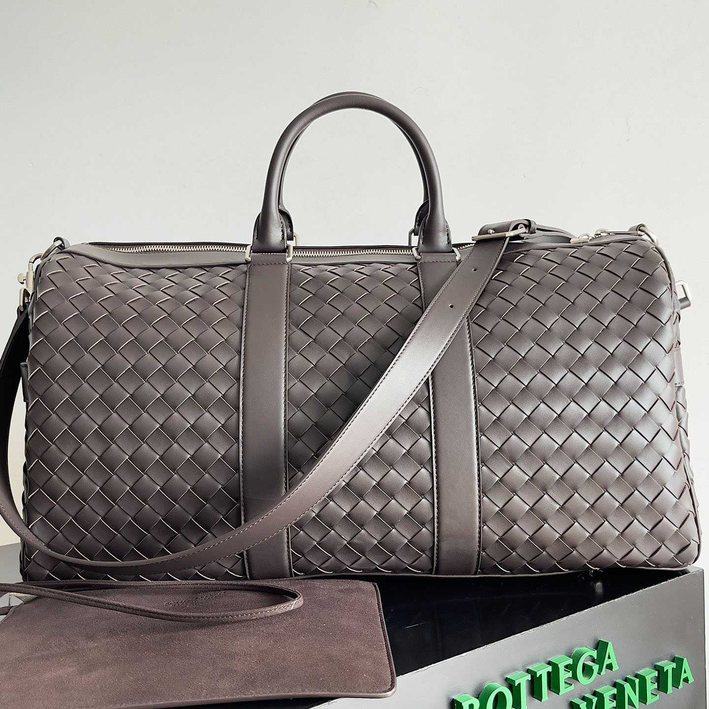 Bottega Veneta Large Intrecciato Duffle （50*27*24cm） - FashionPlug