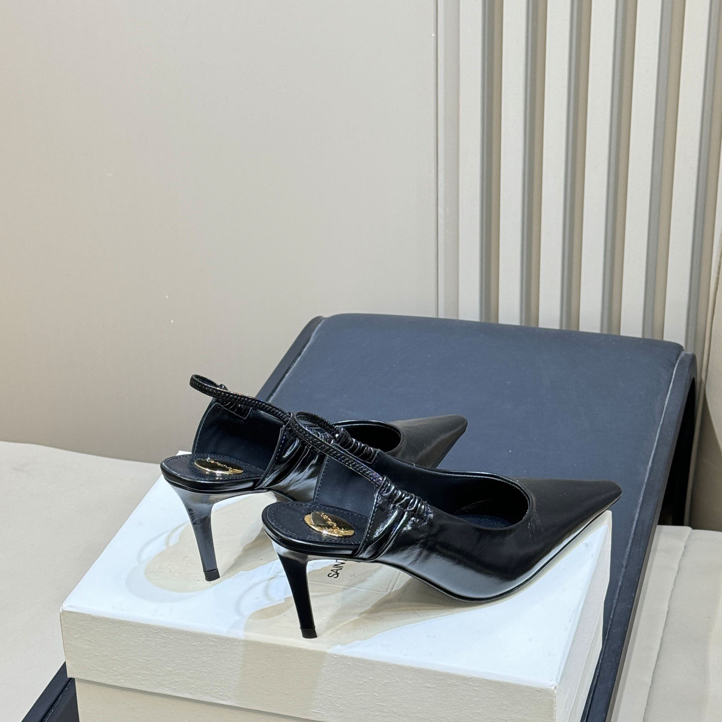 Saint Laurent ANNE-MARIE Slingback Pumps In Smooth Leather - FashionPlug