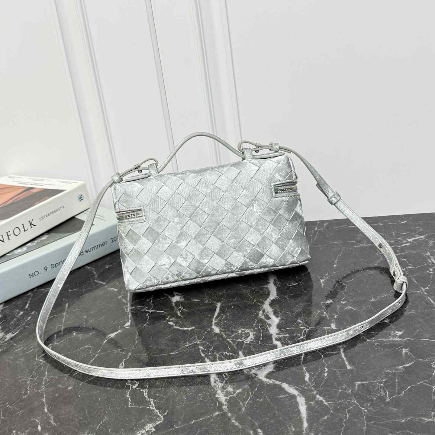 Bottega Veneta Bang Bang - FashionPlug