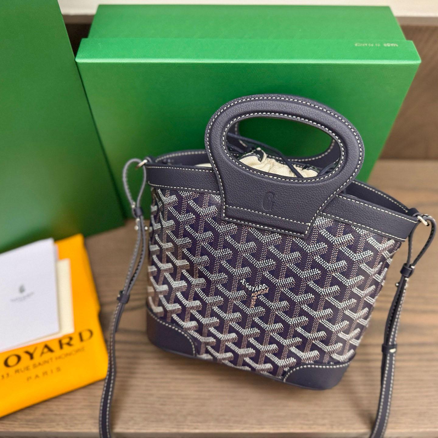 Goyard Beluga Mini Bag - FashionPlug
