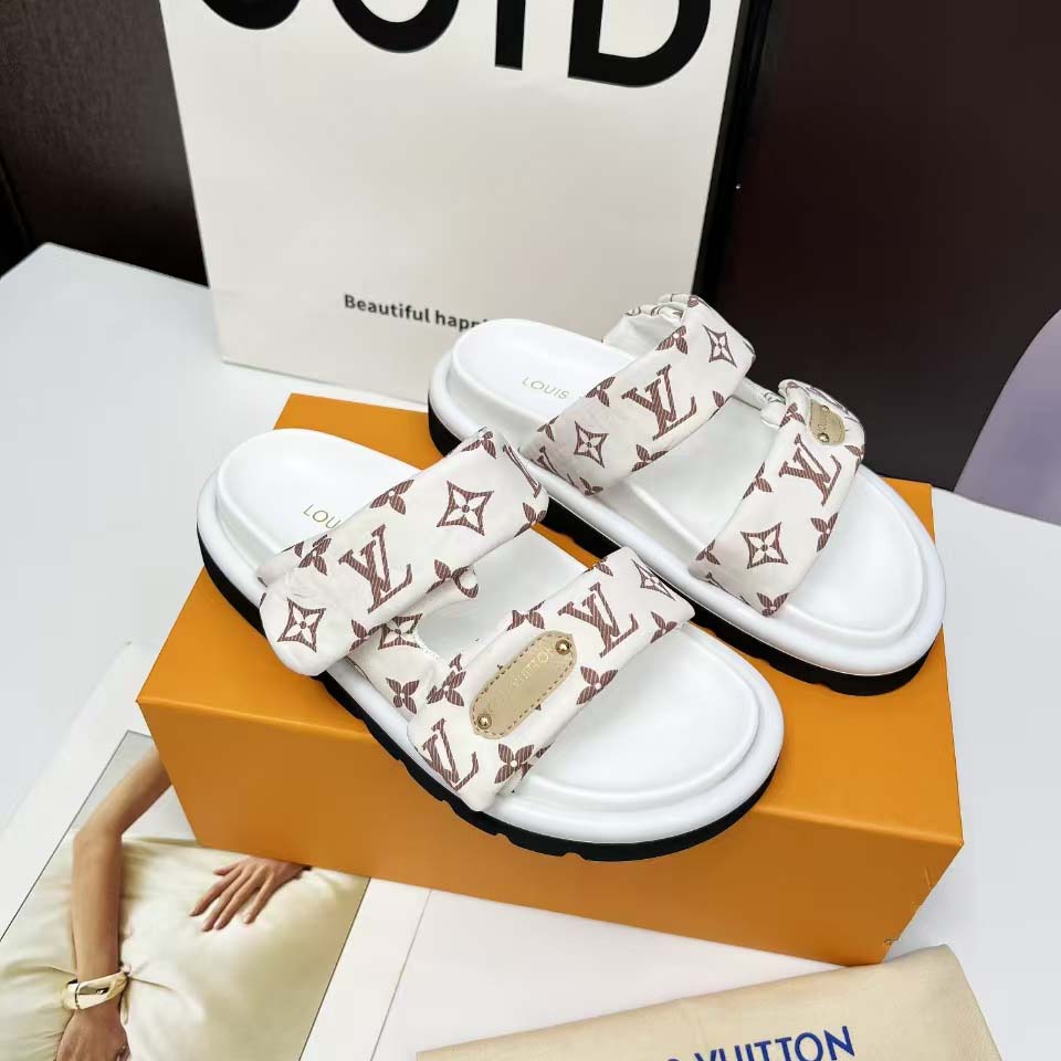 Louis Vuitton Pool Pillow Comfort Mule   1AHMDW - FashionPlug