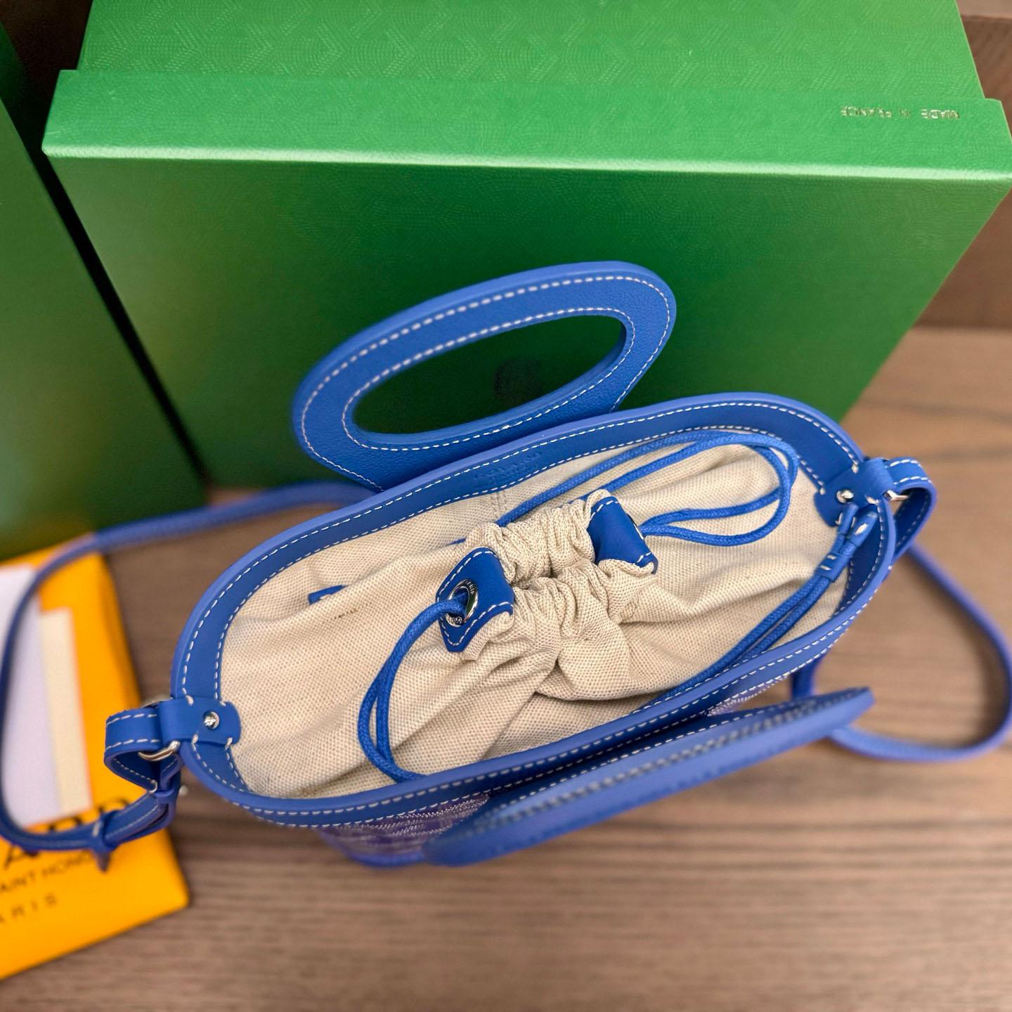 Goyard Beluga Mini Bag - FashionPlug