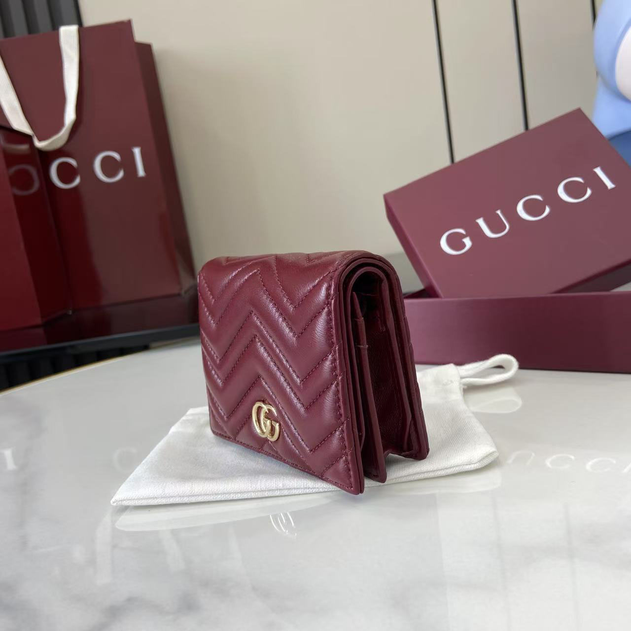Gucci GG Marmont Card Case Wallet 466492 - FashionPlug